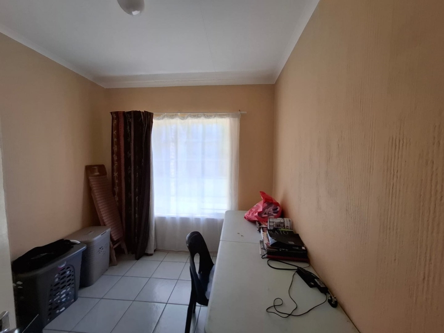3 Bedroom Property for Sale in Geelhoutpark North West